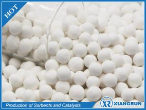 De sleutelrol van geactiveerd aluminiumoxide-dechloreringsmiddel bij industriële zuivering